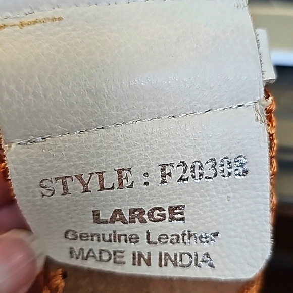 Women's Genuine Leather Boho Style Flowered Belt - Size Large - Picture 9 of 9